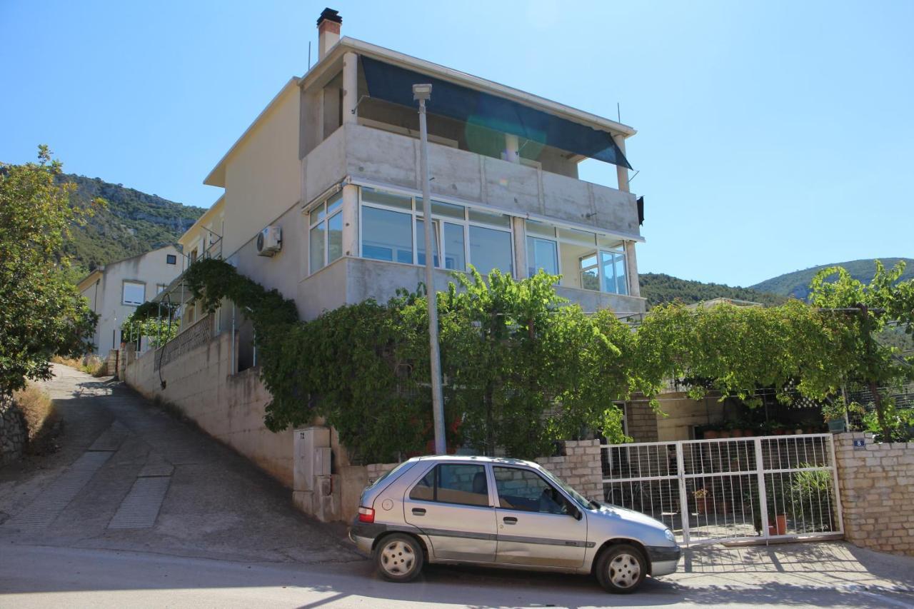 Apartment Teraferma Komiza Exterior photo